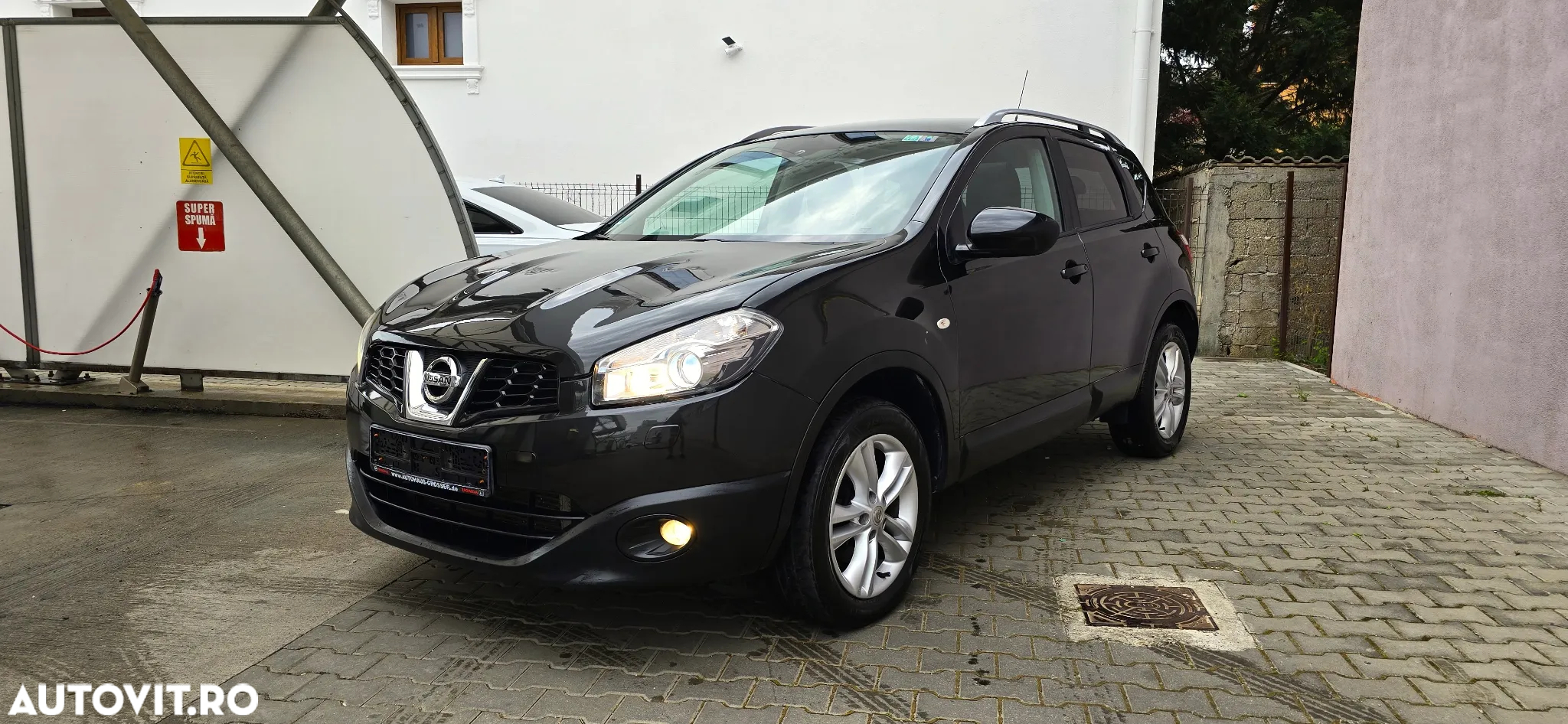 Nissan Qashqai 2.0 DCI Tekna - 26