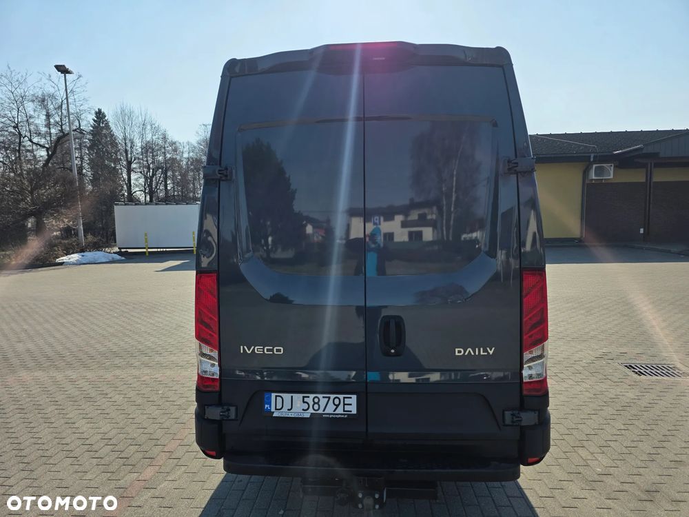 Iveco IVECO DAILY 35S18HA8 V – L3H2 - 10