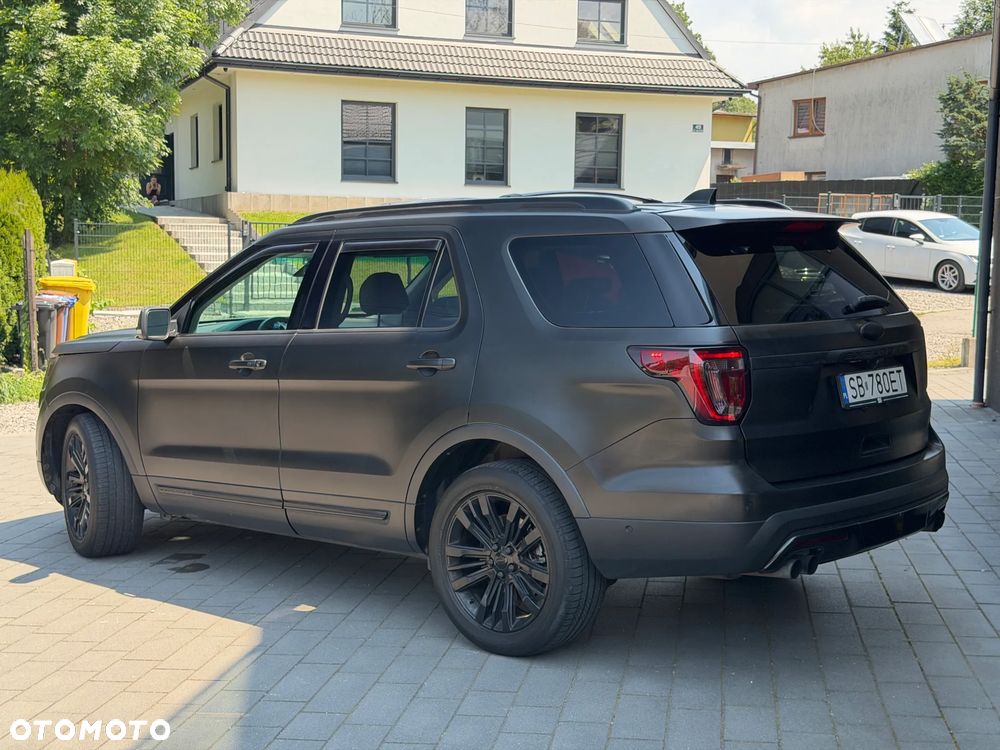 Ford Explorer - 6