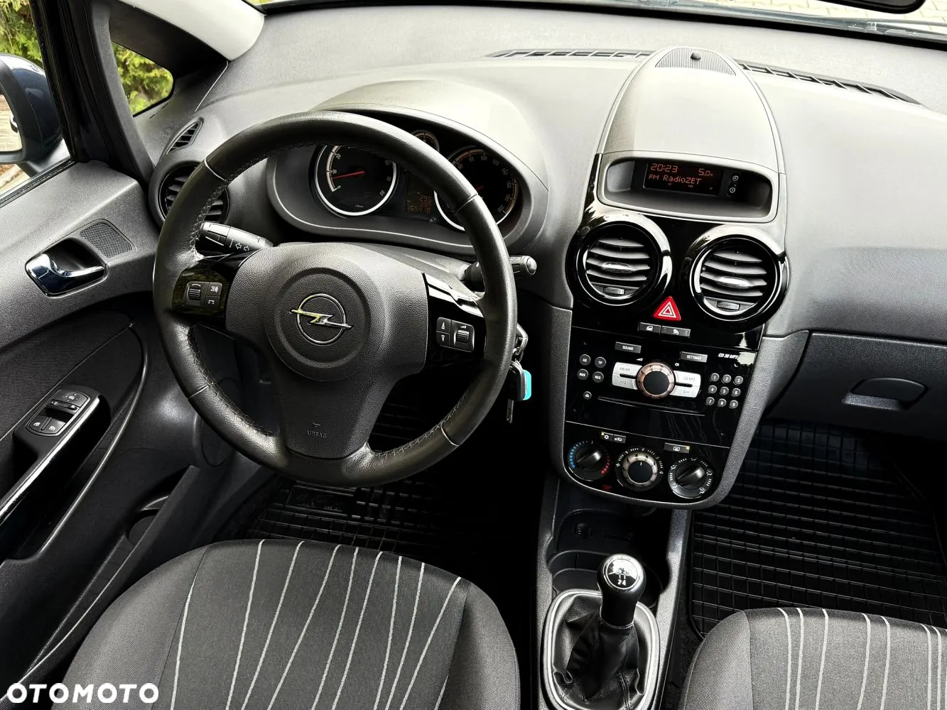 Opel Corsa - 28