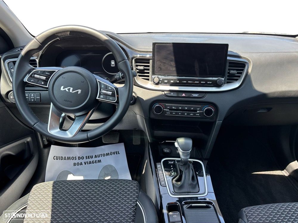 Kia XCeed 1.0 T-GDI Tech 7DCT — fotografia 10