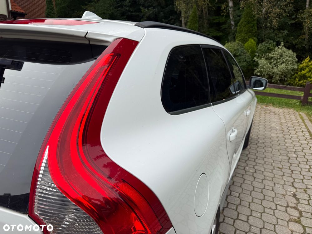 Volvo XC 60 2.4D AWD Summum - 13
