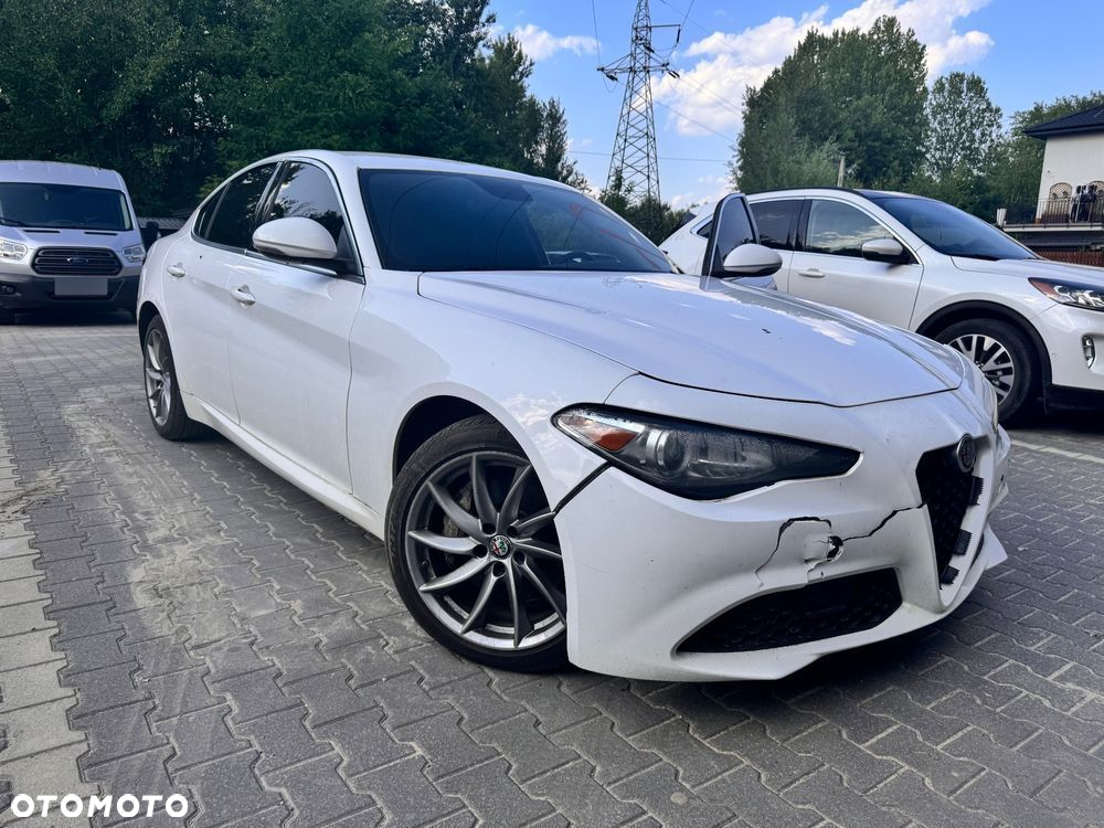 Alfa Romeo Giulia - 11