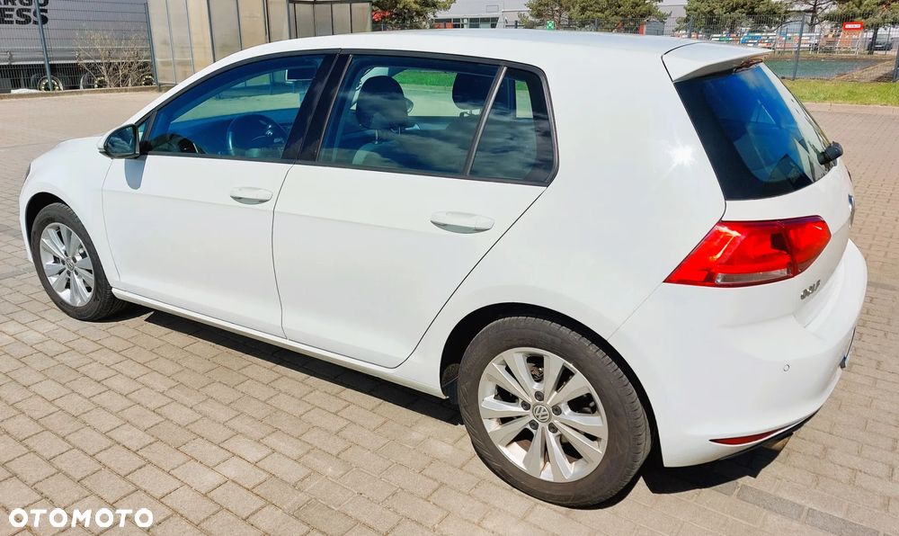 Volkswagen Golf 1.2 TSI BMT Comfortline - 4