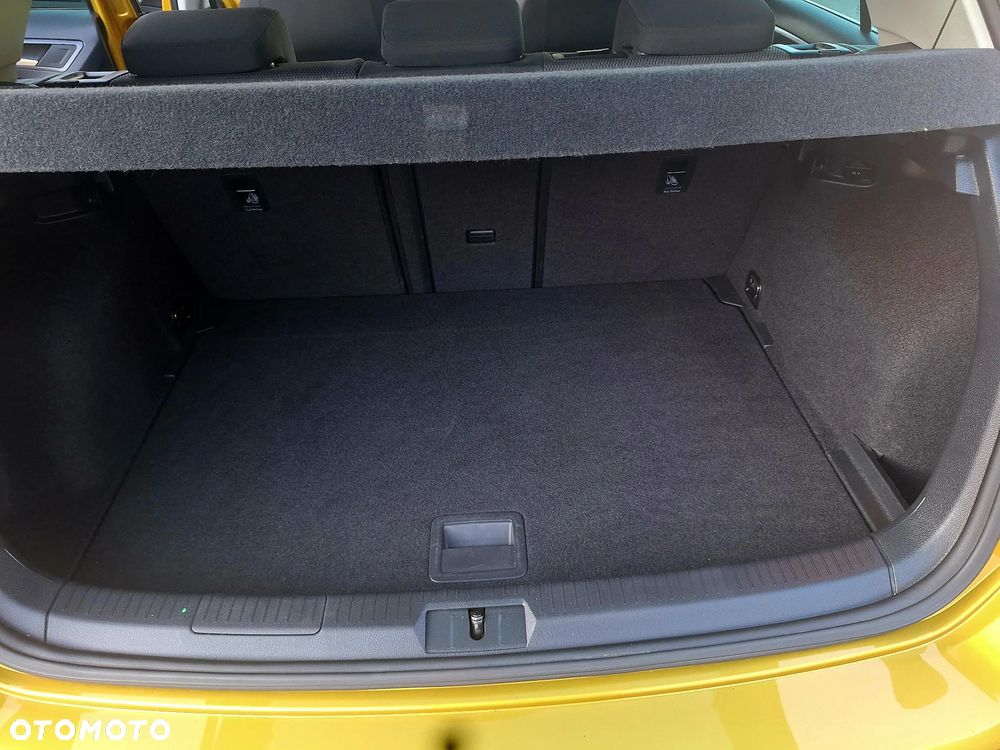 Volkswagen Golf - 18
