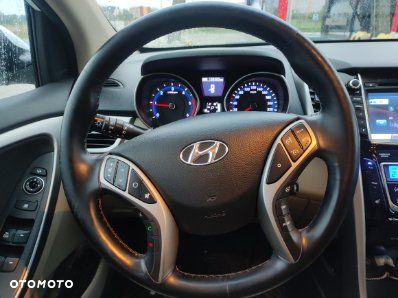 Hyundai i30 1.6 D Premium DCT - 6