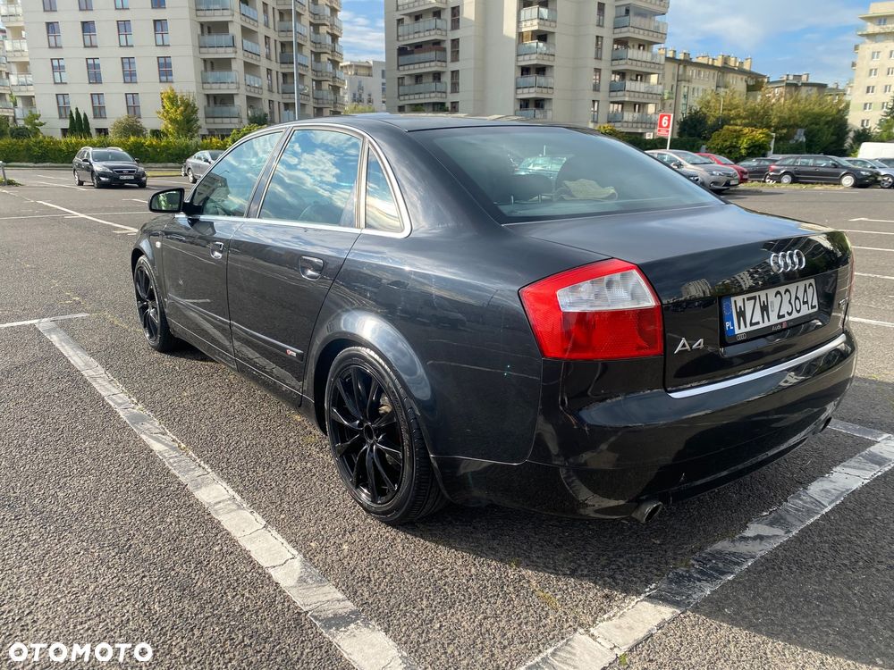 Audi A4 Limousine - 6