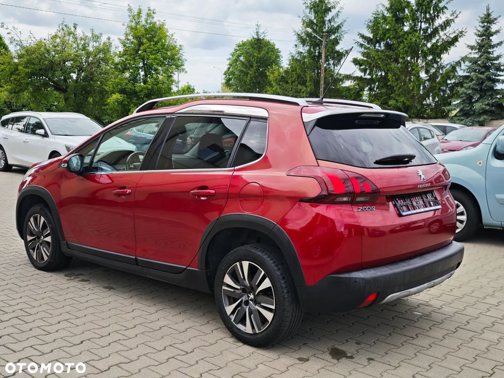 Peugeot 2008 - 8