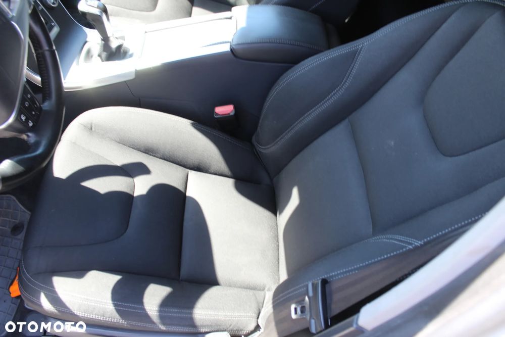 Volvo V60 D2 - 33