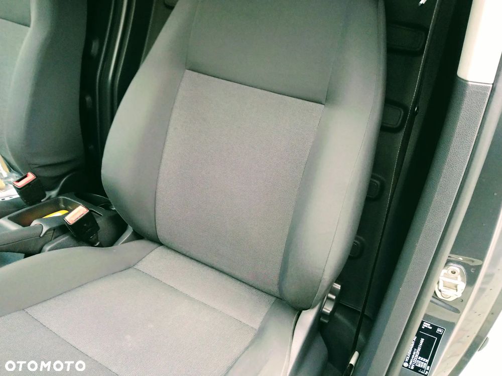 Volkswagen Caddy - 10