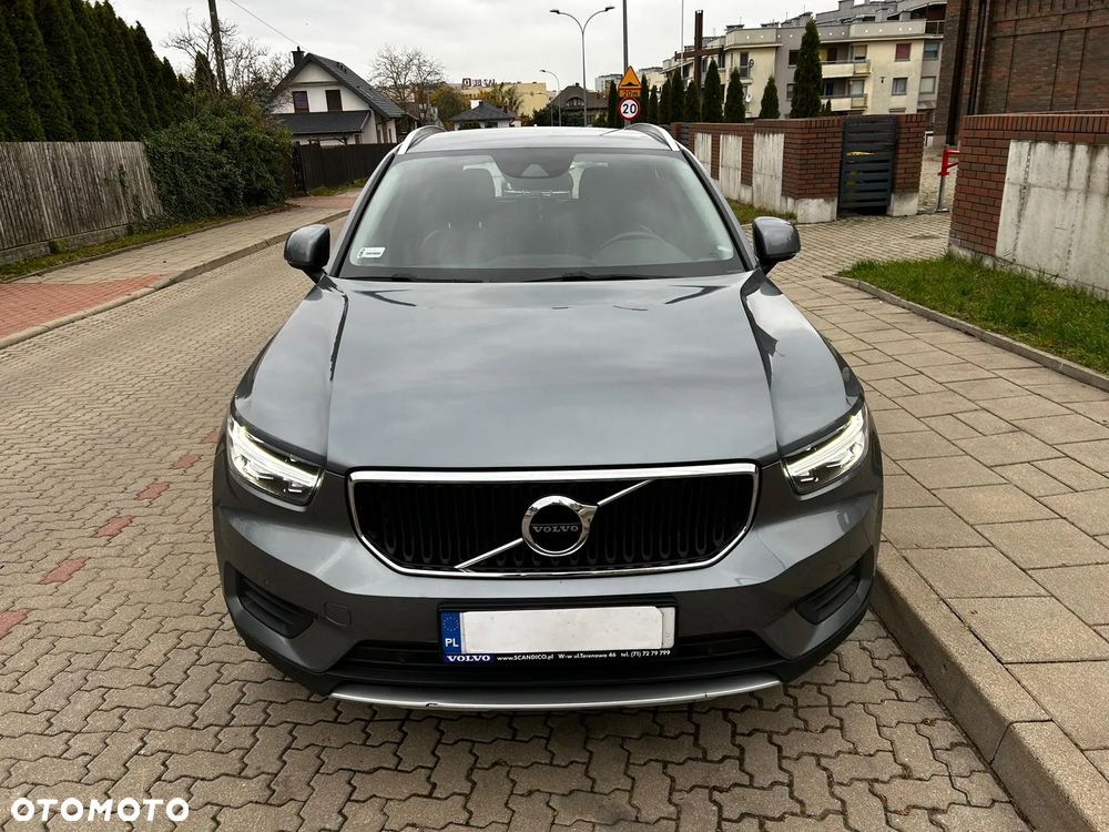 Volvo XC 40 T5 AWD Momentum - 2