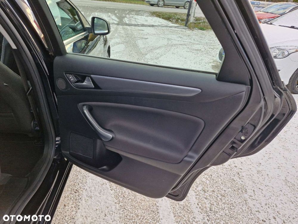 Ford Mondeo 2.0 TDCi Titanium - 21