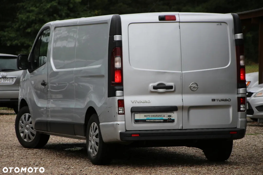 Opel VIVARO - 11
