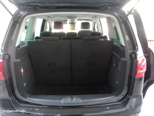 VW Sharan 2.0 TDI Confortline - 10