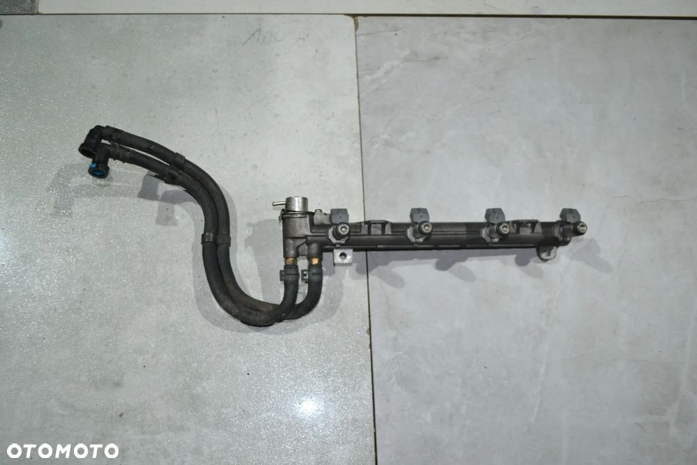 VW AUDI SEAT SKODA 1.4 LISTWA WTRYSKOWA WTRYSKI 036133319A KPL - 1