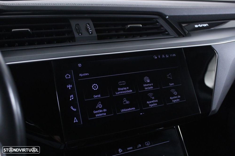 Audi Q8 e-Tron 55 quattro Advanced - 29