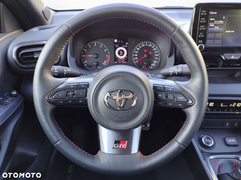 Toyota Yaris GR 1.6 Dynamic - 13