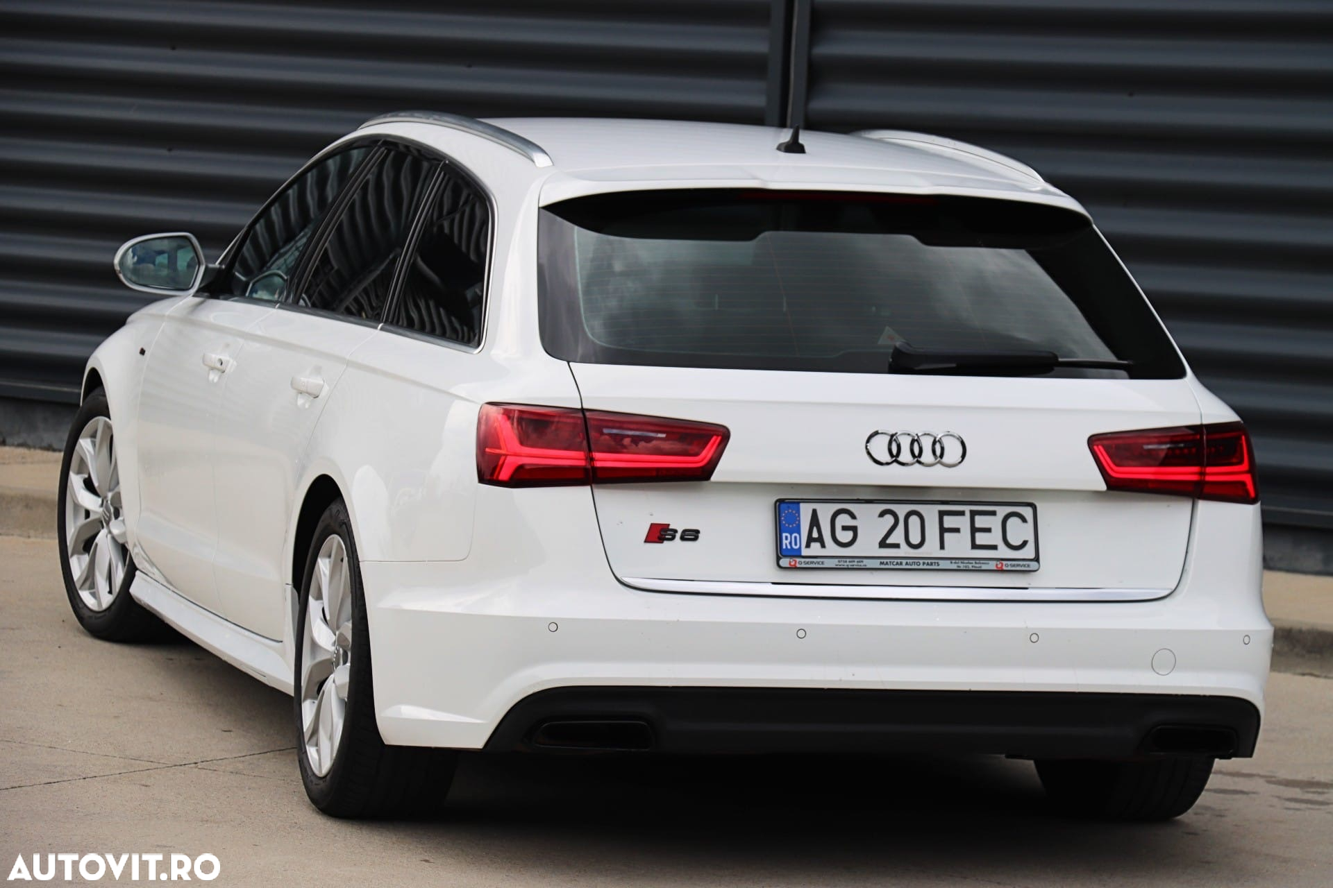 Audi A6 Avant 3.0 TDI quattro S tronic - 14