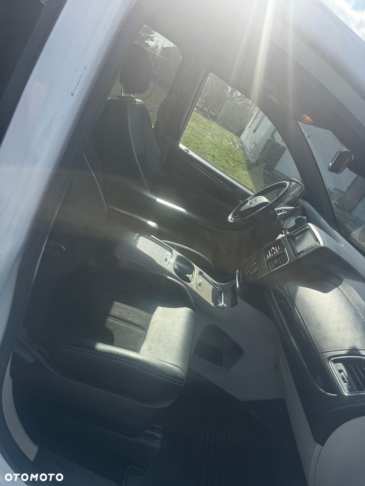 Dodge Grand Caravan 3.6 R/T - 9