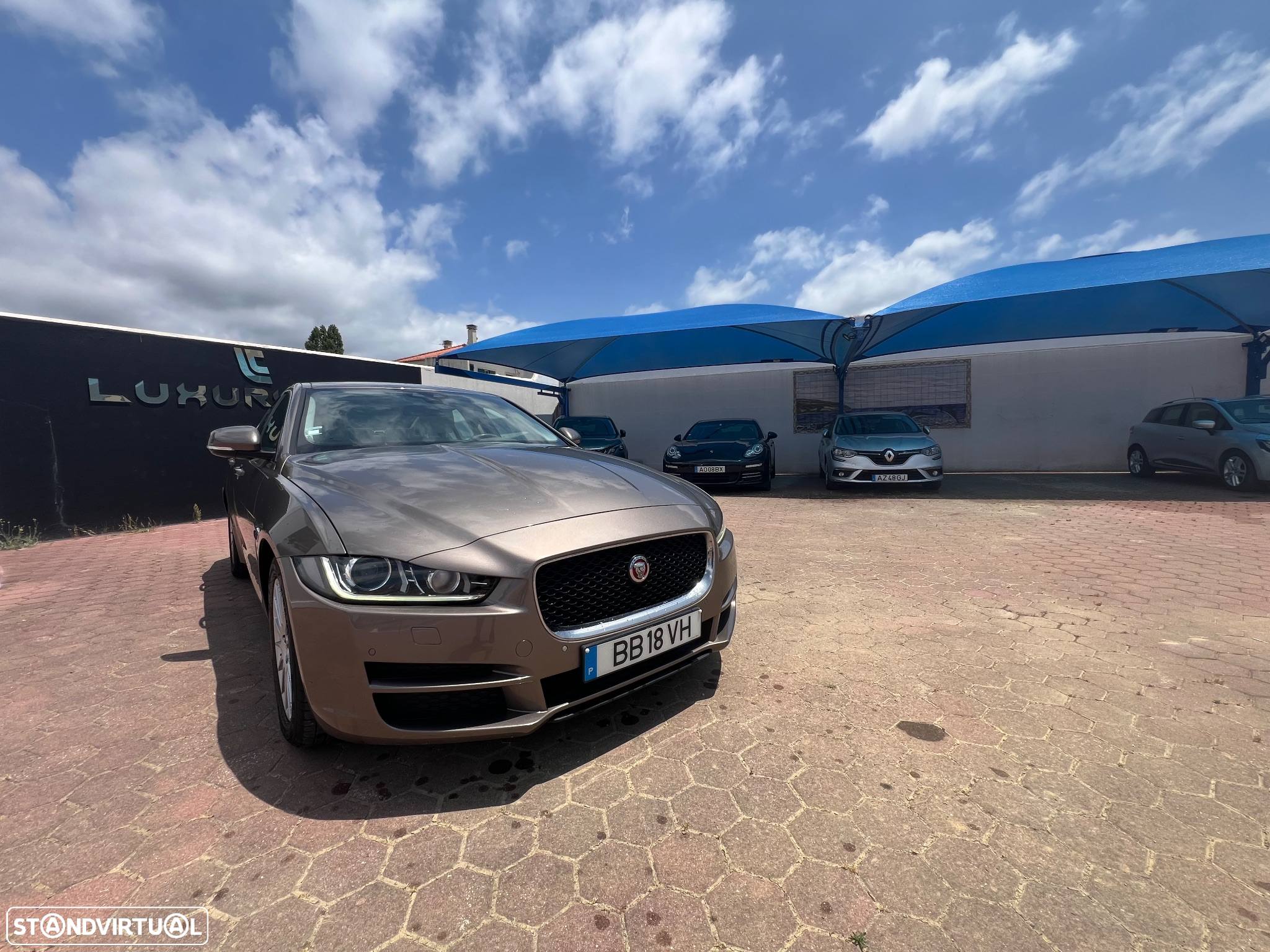 Jaguar XE 2.0 D Prestige Aut. - 7