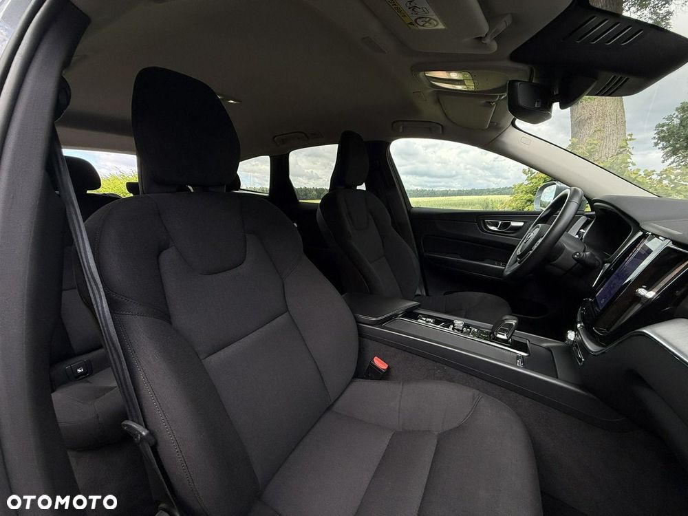 Volvo XC 60 B4 D Geartronic Momentum Pro - 12