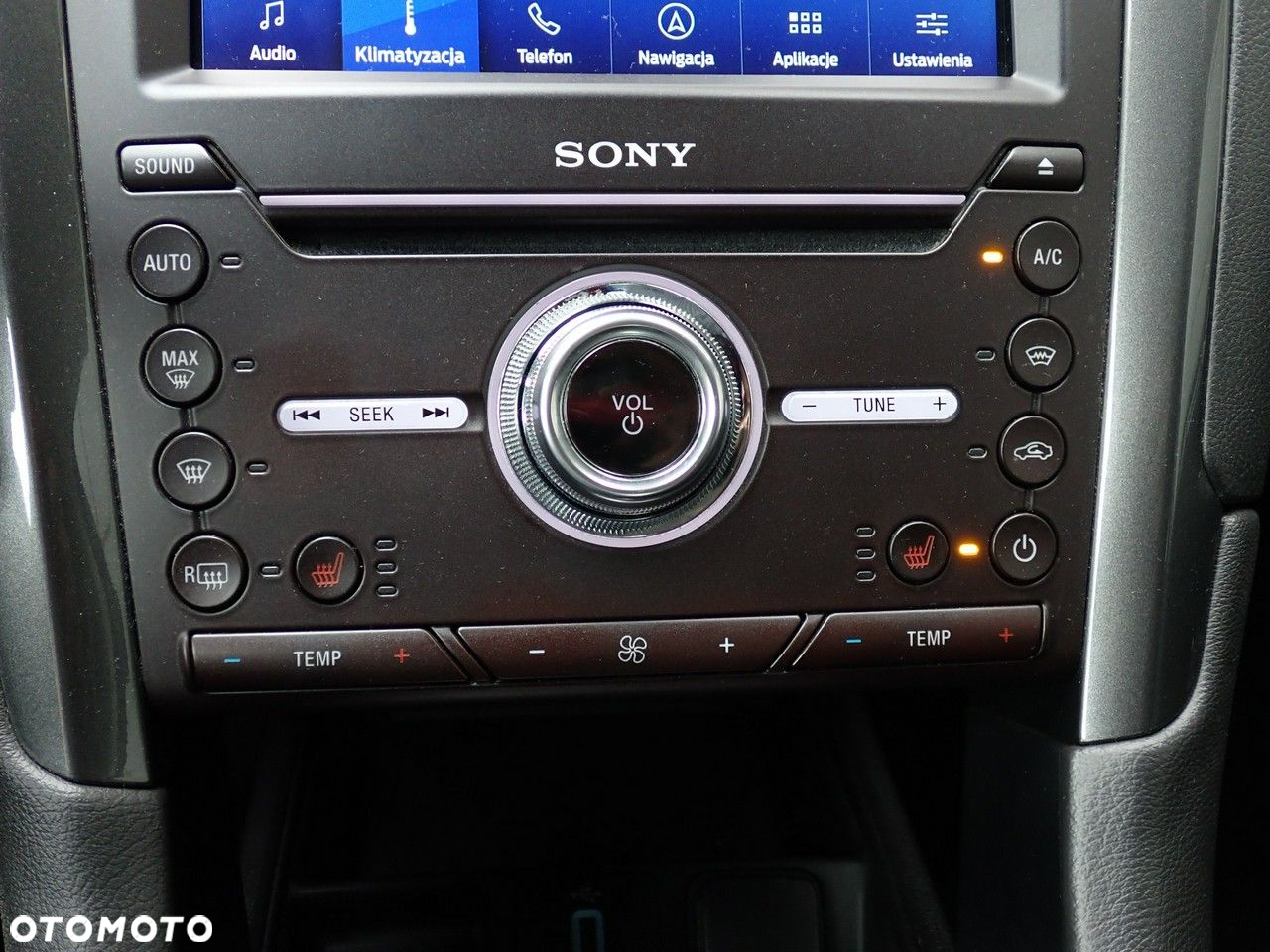 Ford Mondeo - 38