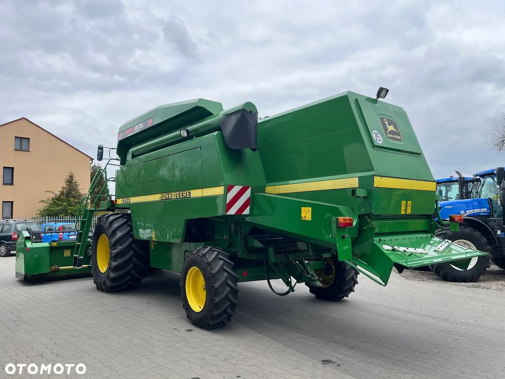 John Deere 2256 - 5