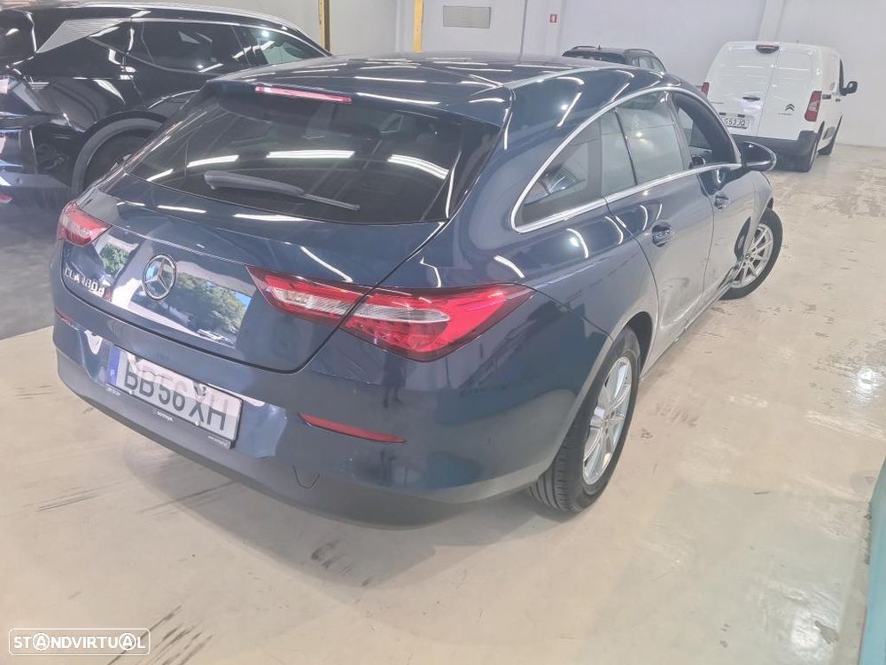 Mercedes-Benz CLA 180 d - 4