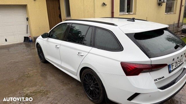 Skoda Octavia 2.0 245 TSI DSG RS - 8