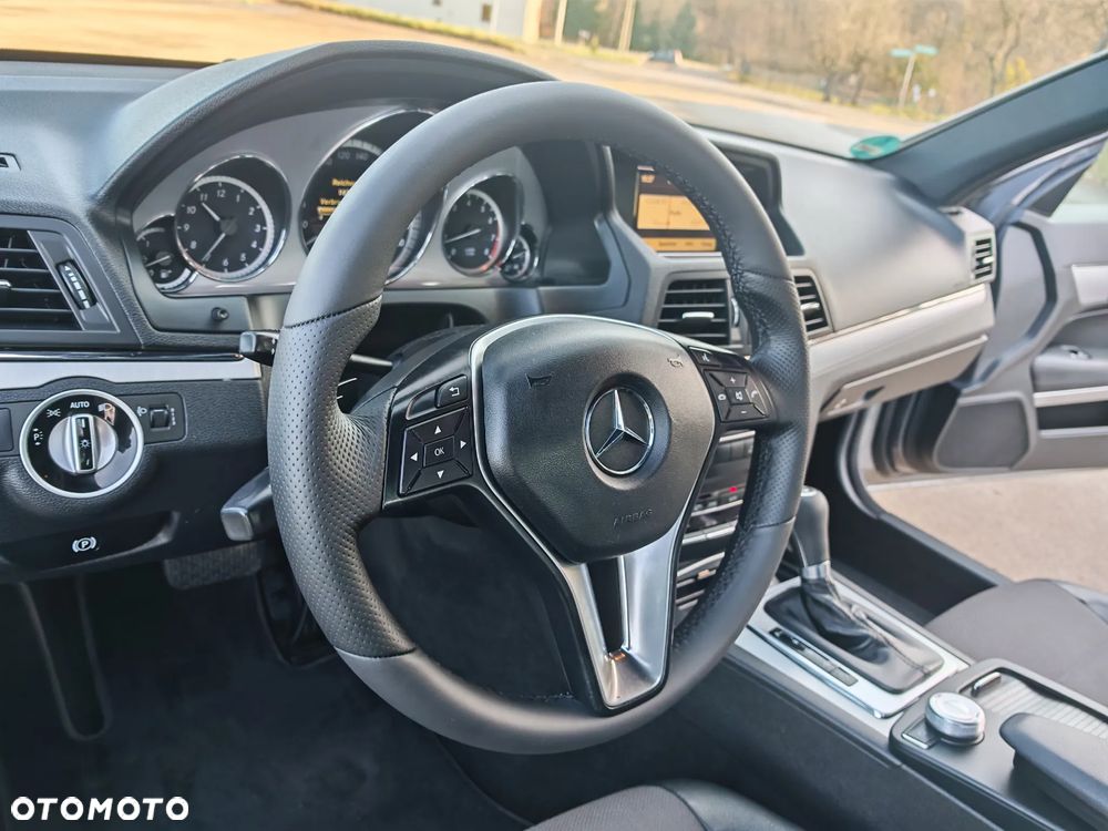 Mercedes-Benz Klasa E - 17