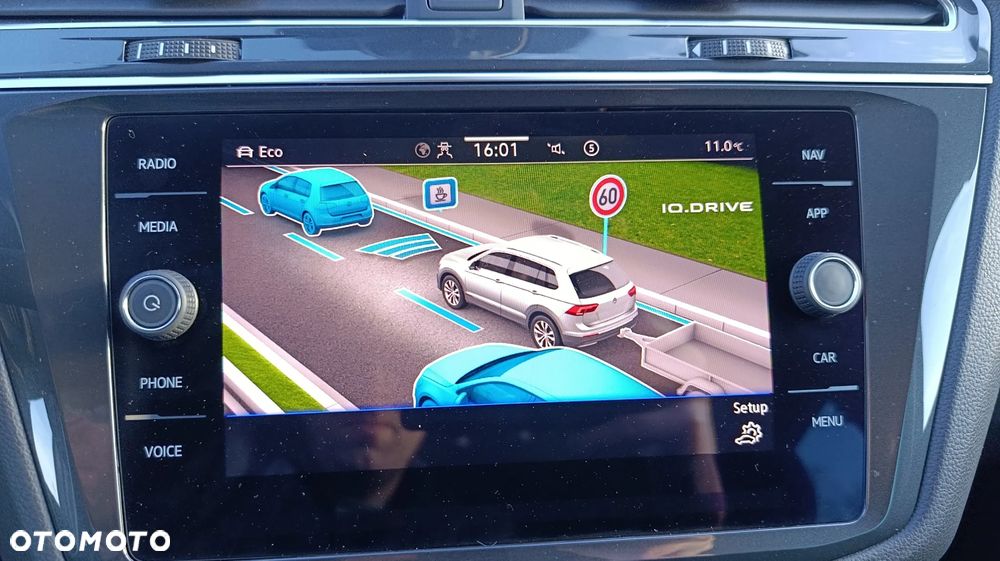 Volkswagen Tiguan - 34