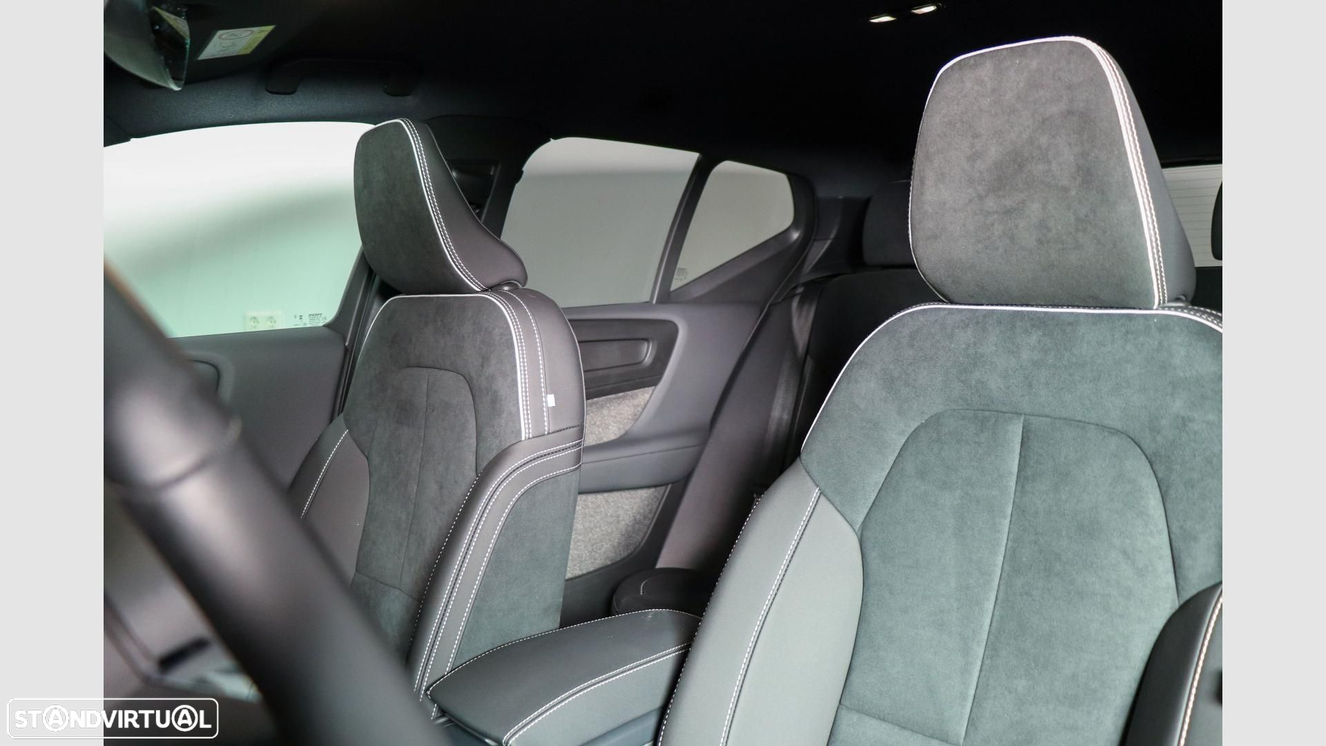 Volvo XC 40 Recharge Extended Range Plus - 17