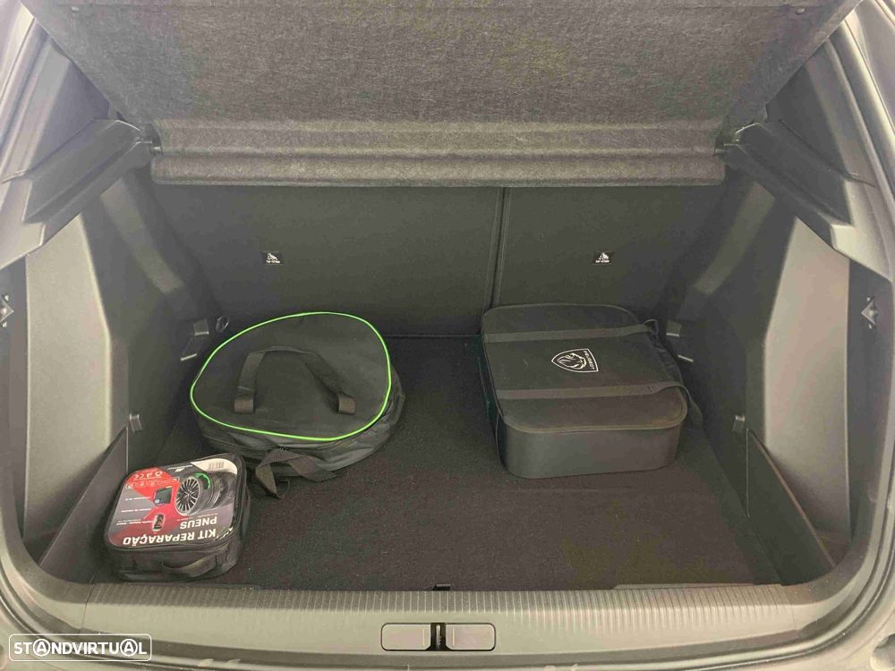 Peugeot e-2008 54 kWh Allure - 14
