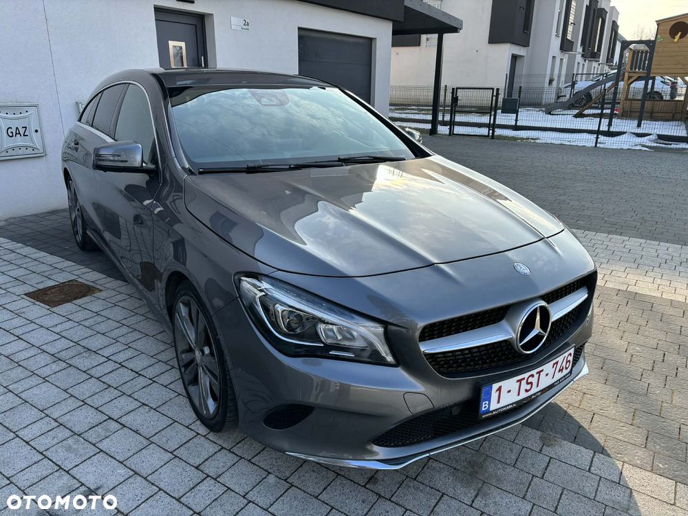 Mercedes-Benz CLA 180 Peak Edition - 20
