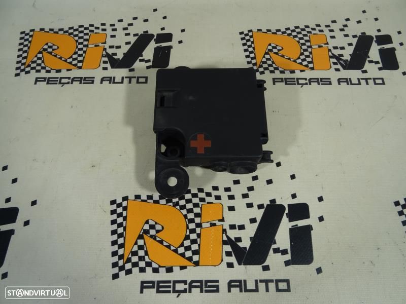 Caixa De Fusível De Bateria Audi A4 (8K2, B8)  8K0937517a / 8K0 937 51 - 1