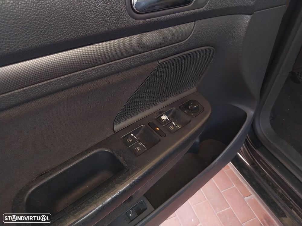 VW Golf 1.4 FSi Confortline - 3