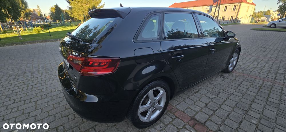 Audi A3 2.0 TDI (clean diesel) S tronic Attraction - 6