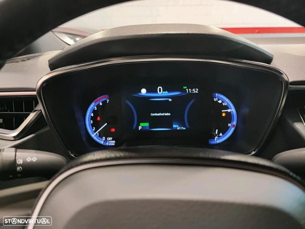 Toyota Corolla Touring Sports - 8