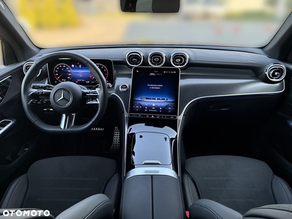 Mercedes-Benz GLC - 13