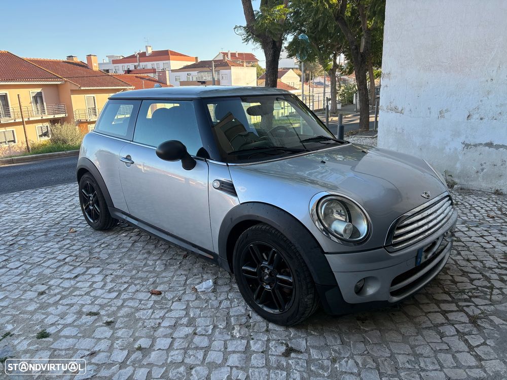 MINI 3 Portas One D - 2