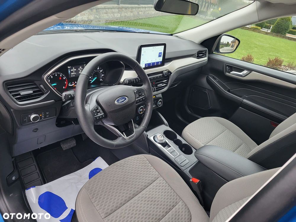Ford Kuga - 16