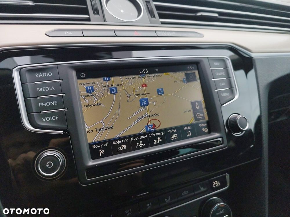 Volkswagen Passat 2.0 TDI BMT Highline DSG - 30