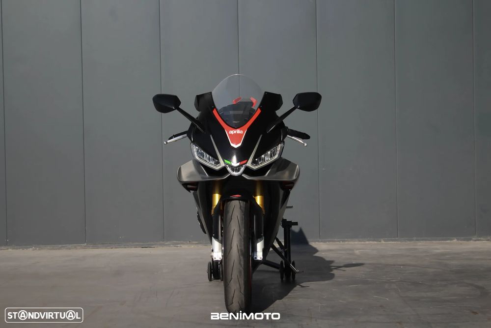 Aprilia RSV 4 - 8