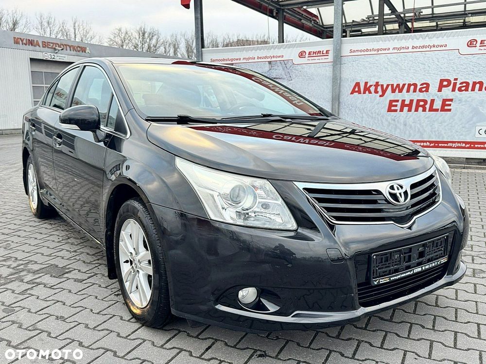 Toyota Avensis - 4