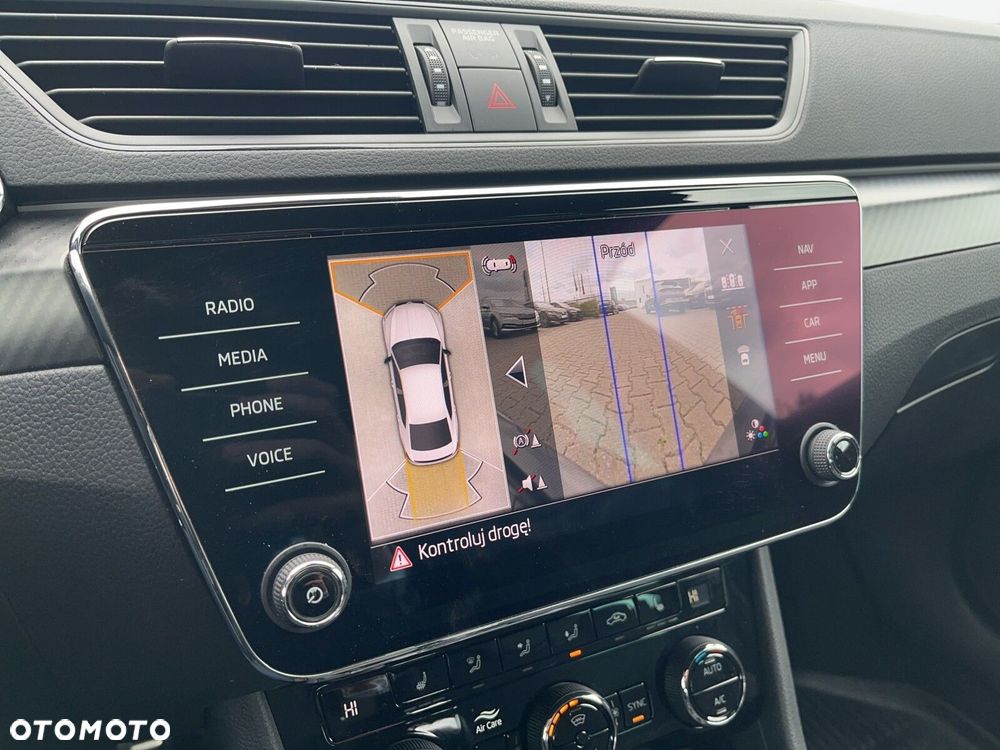 Skoda Superb 2.0 TSI Sportline DSG - 26
