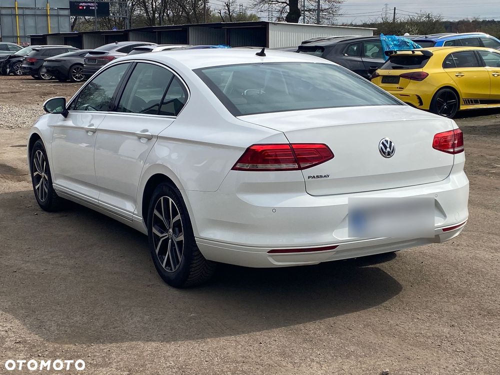 Volkswagen Passat 1.5 TSI EVO Comfortline DSG - 4