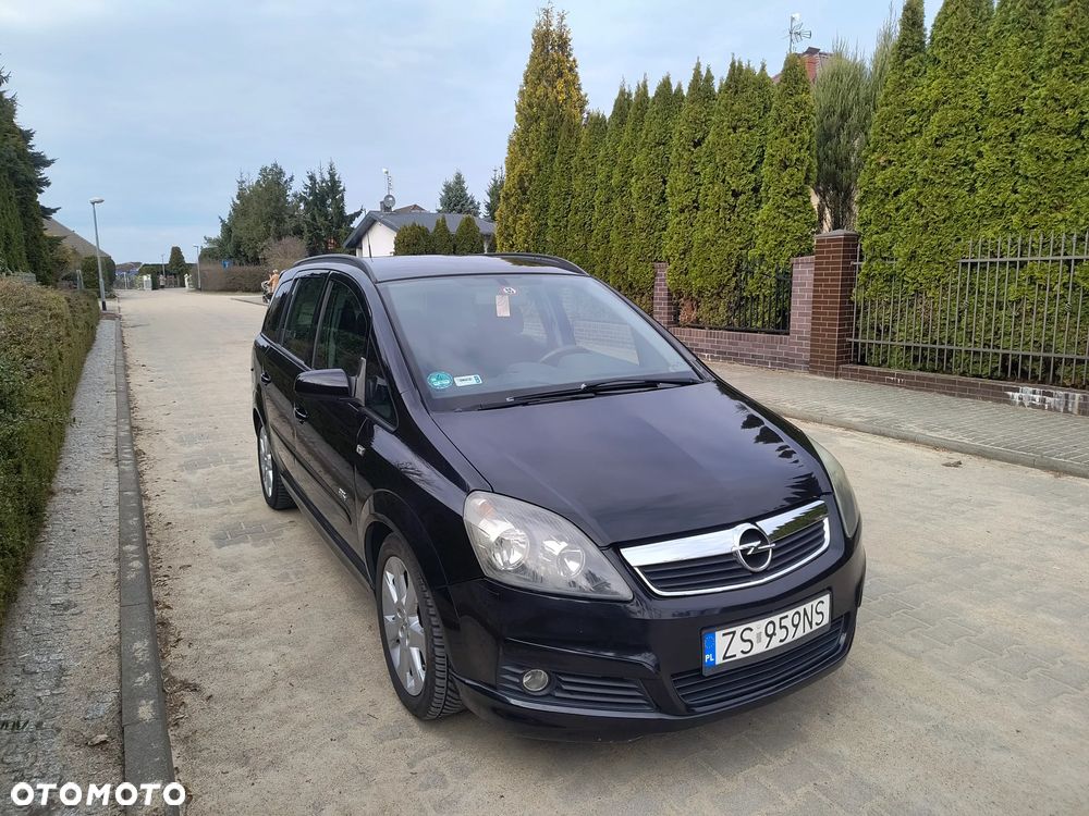 Opel Zafira - 15