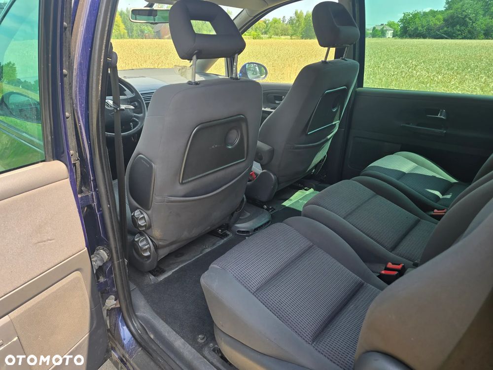 Volkswagen Sharan 1.9 TDI Advantage - 7