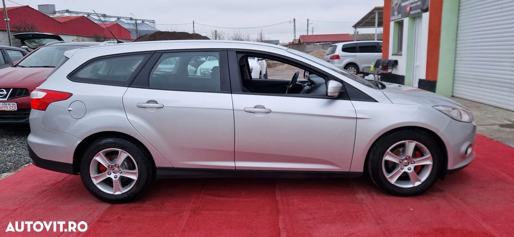 Ford Focus 1.6 TDCI DPF Trend - 3