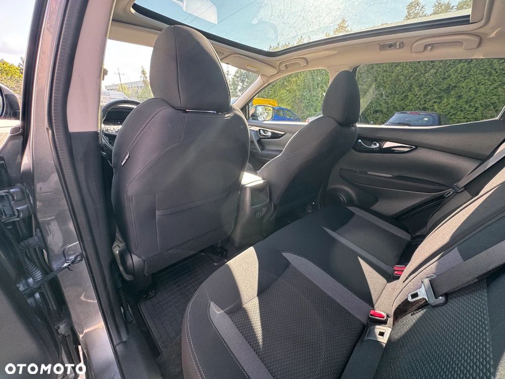 Nissan Qashqai 1.3 DIG-T N-Connecta - 18